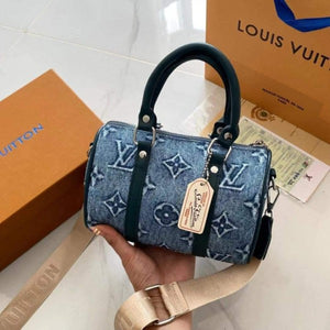 Louiss Vuittonn Speedy Bag with Box (Scentiq)AV215