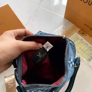 Louiss Vuittonn Speedy Bag with Box (Scentiq)AV215