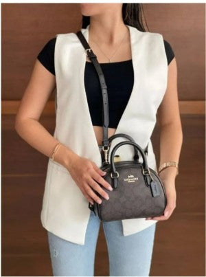 Coachh Georgie Shoulder Bag with Original Folding Box (Scentiq)AV070