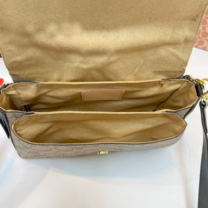 Coachh Baguette Signature Shoulder Bag with Box (Scentiq)AV051