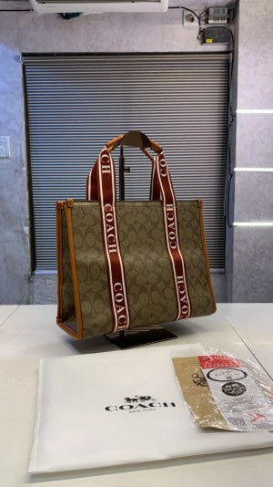 Coachh Tote Purse with Brand Dustbag and Belt(Scentiq)AV115