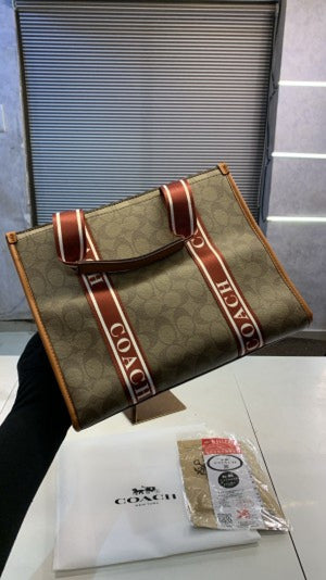 Coachh Tote Purse with Brand Dustbag and Belt(Scentiq)AV115