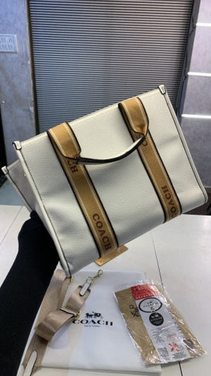 Coachh Tote Purse with Brand Dustbag and Belt(Scentiq)AV114