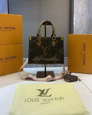 Louiis Vuittoon LV On The Go PM with OG Box & Coin Pouch (Scentiq)AV208